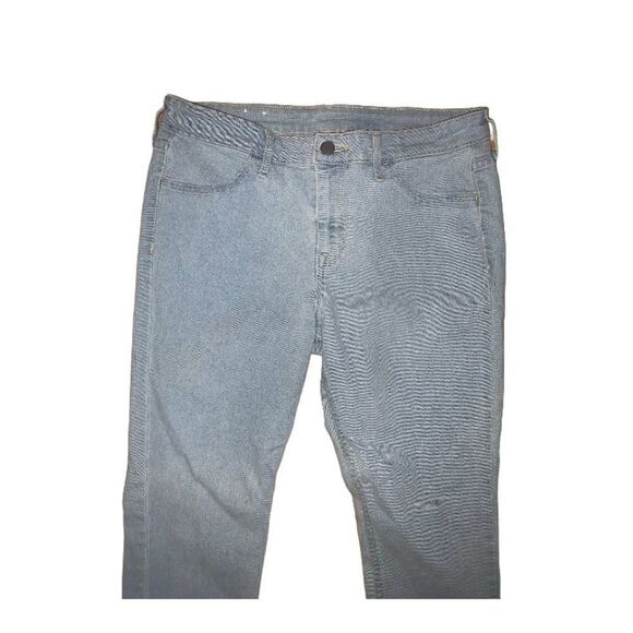 H&M Jeans   - Picture 2 of 6